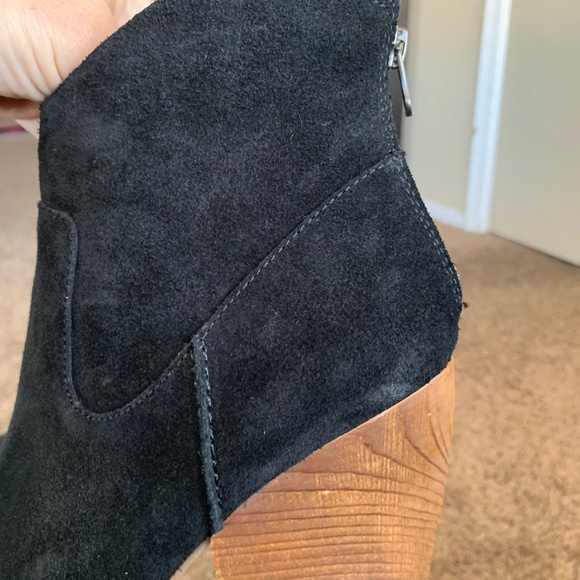 Kork-Ease Laura Black Suede Western Style Ankle Wedge Boots Sz.9 - Picture 4 of 12